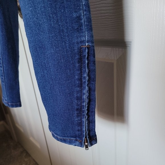 Loft Curvy Skinny Ankle -Sz 8, Blue, GUC - Picture 2 of 11